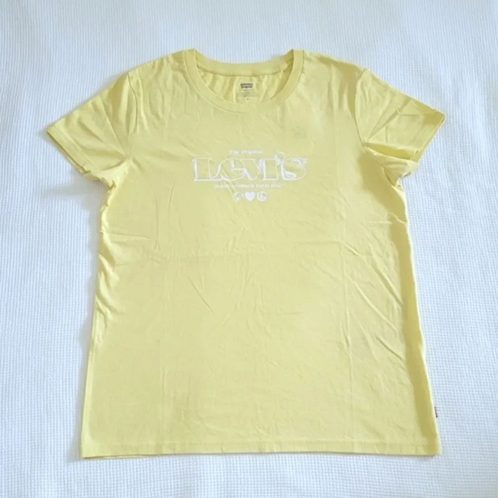 Levi's Lemon🍋 Yellow Logo Tee👕 - NWT